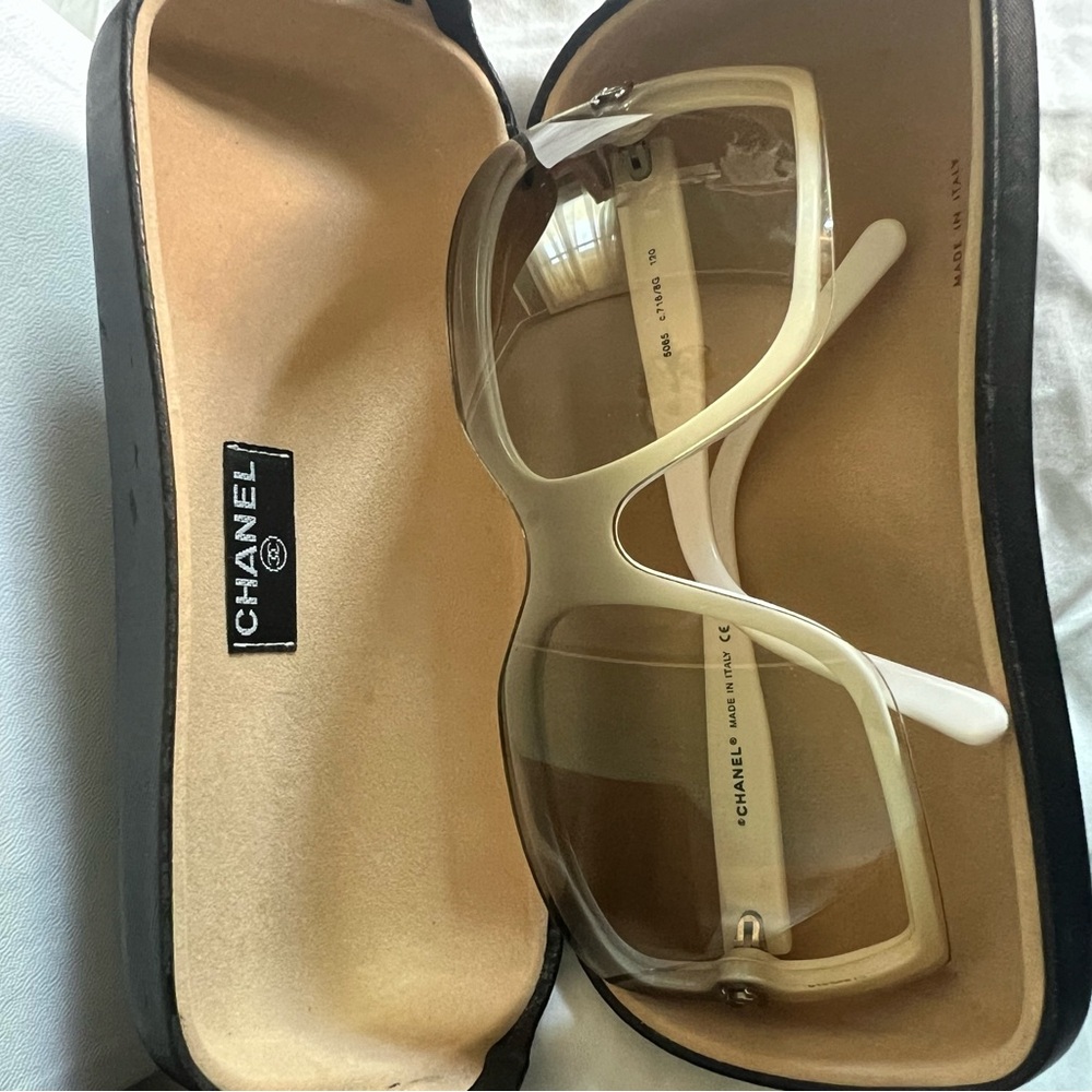 Vintage y2k Chanel Sport CC oversized Sunglasses (box and case included)